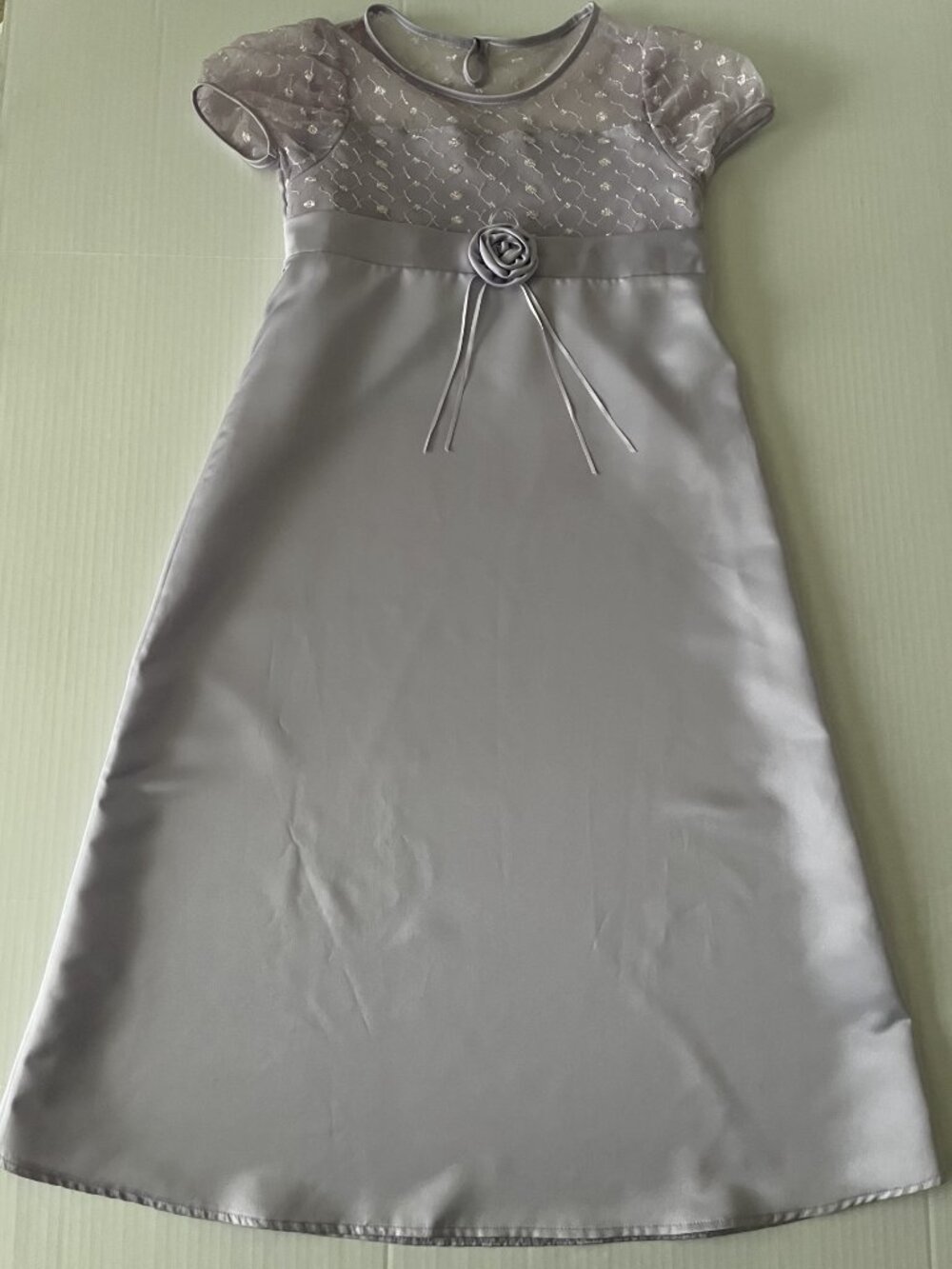 Early 2000s Adorable Lavender Rose Cottage Formal Dress - Youth Size 14